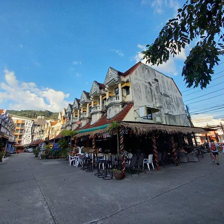 Andaman Place Guesthouse Patong Kültér fotó