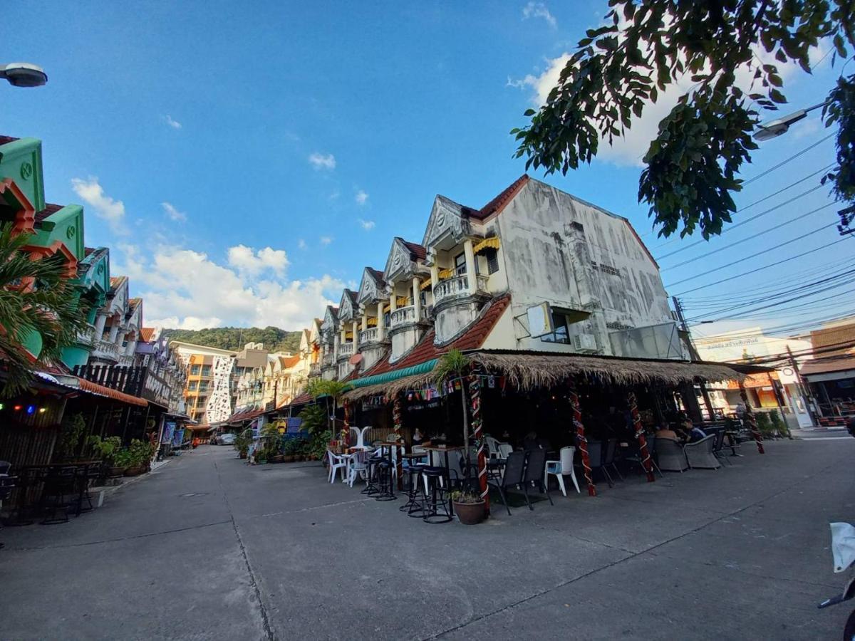 Andaman Place Guesthouse Patong Kültér fotó